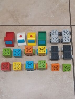 People Co., Ltd Magnetic Build-a-vehicle Toddler Toy Set
